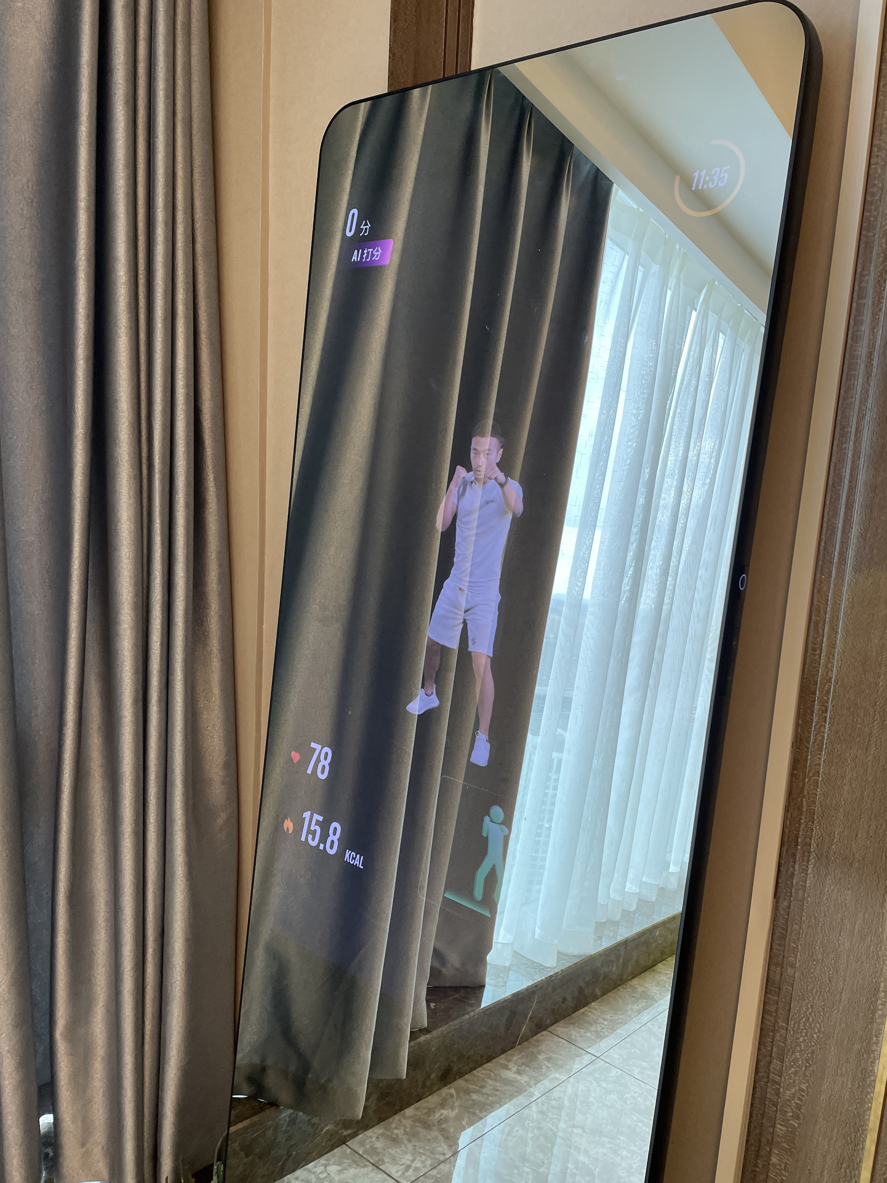 居家智能健身可以有多方便?FITMORE智能健身镜就是这么实用