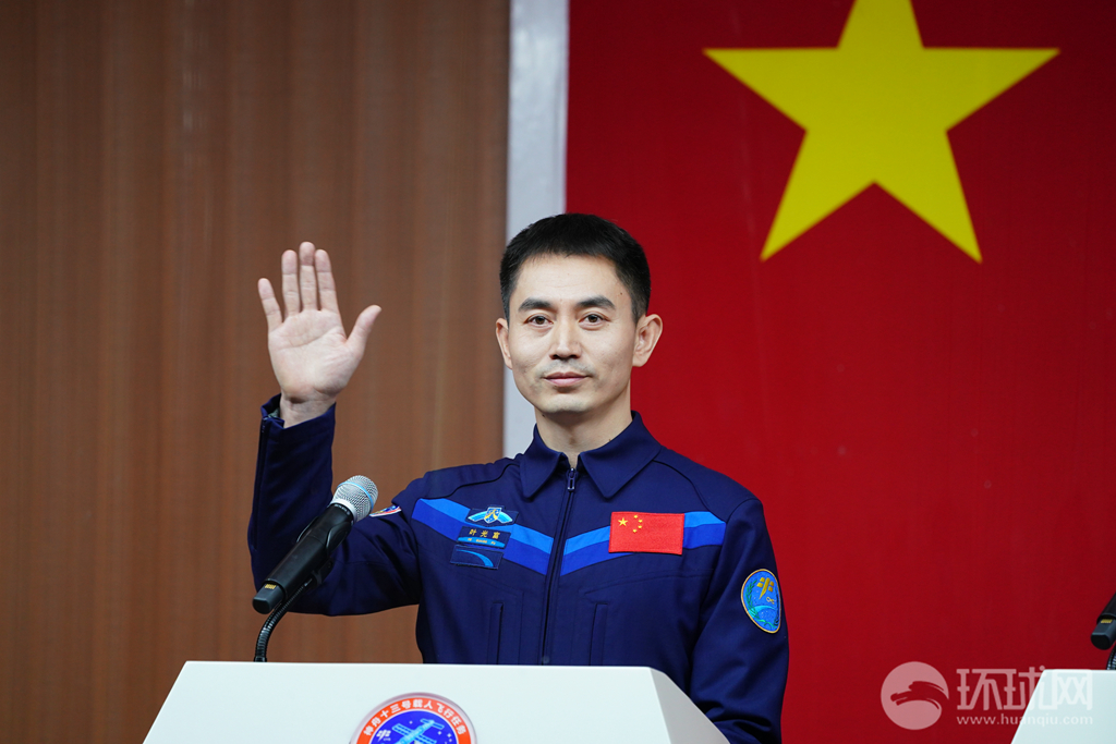 王亚平将成首位“太空行走”的中国女性 专家:女航天员生理和心理上有这些优势