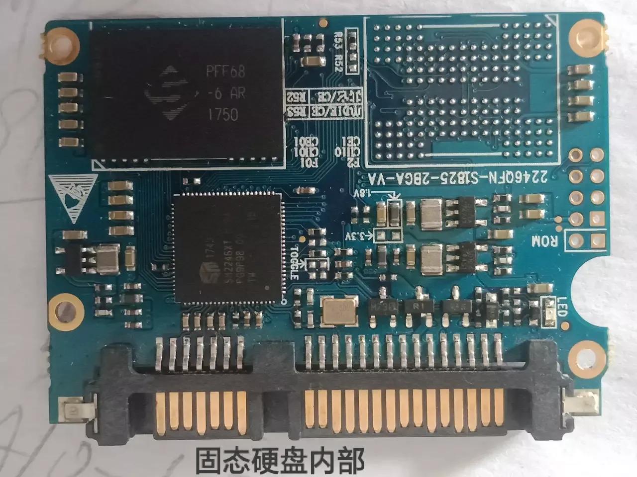 电脑硬盘内部是这样的,机械硬盘和固态硬盘拆开看看是啥样的?