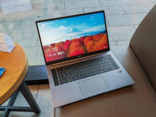 荣耀MagicBook 16 Pro锐龙版评测:7000元价位的钢桶型生产力工具