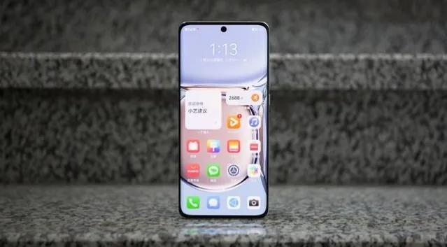 终于理解为什么很多想买P50的人,最后却下单了iPhone13了