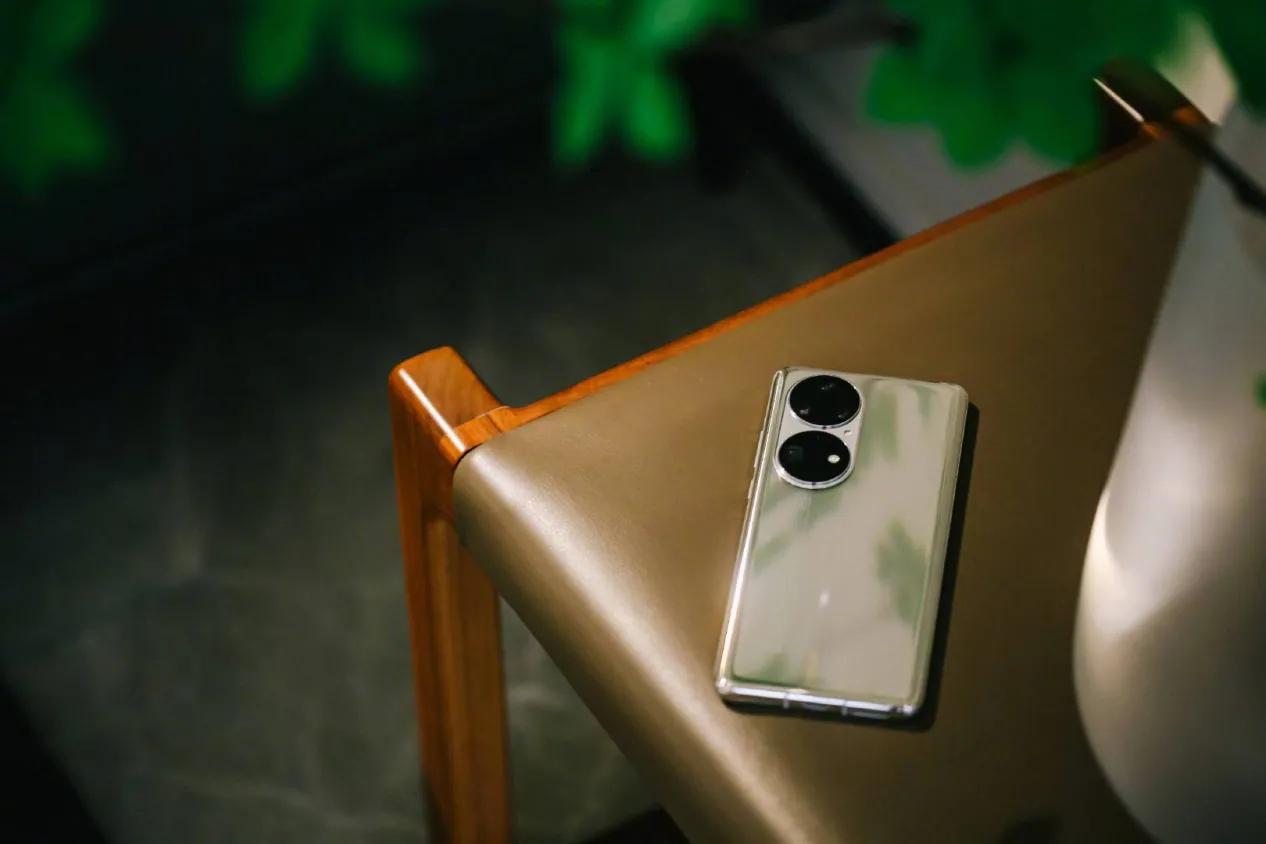 终于理解为什么很多想买P50的人,最后却下单了iPhone13了