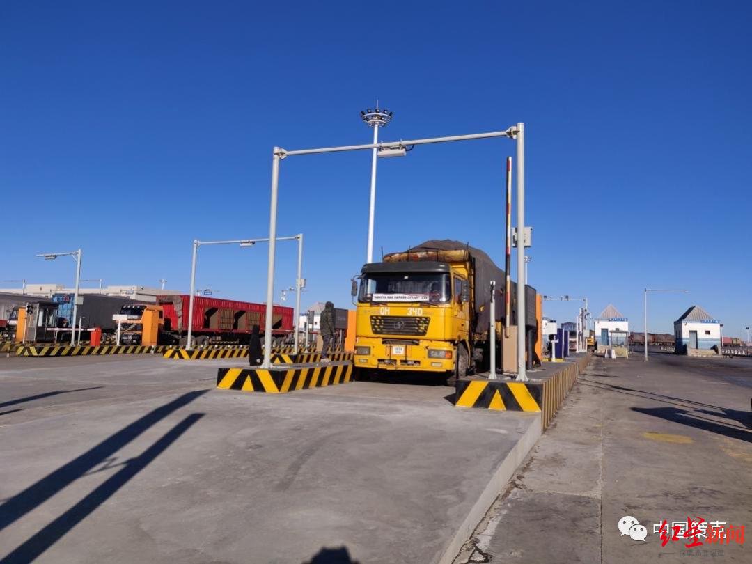 从“旅行团”到“煤炭工人”,内蒙古额济纳旗为何成疫情风暴眼?