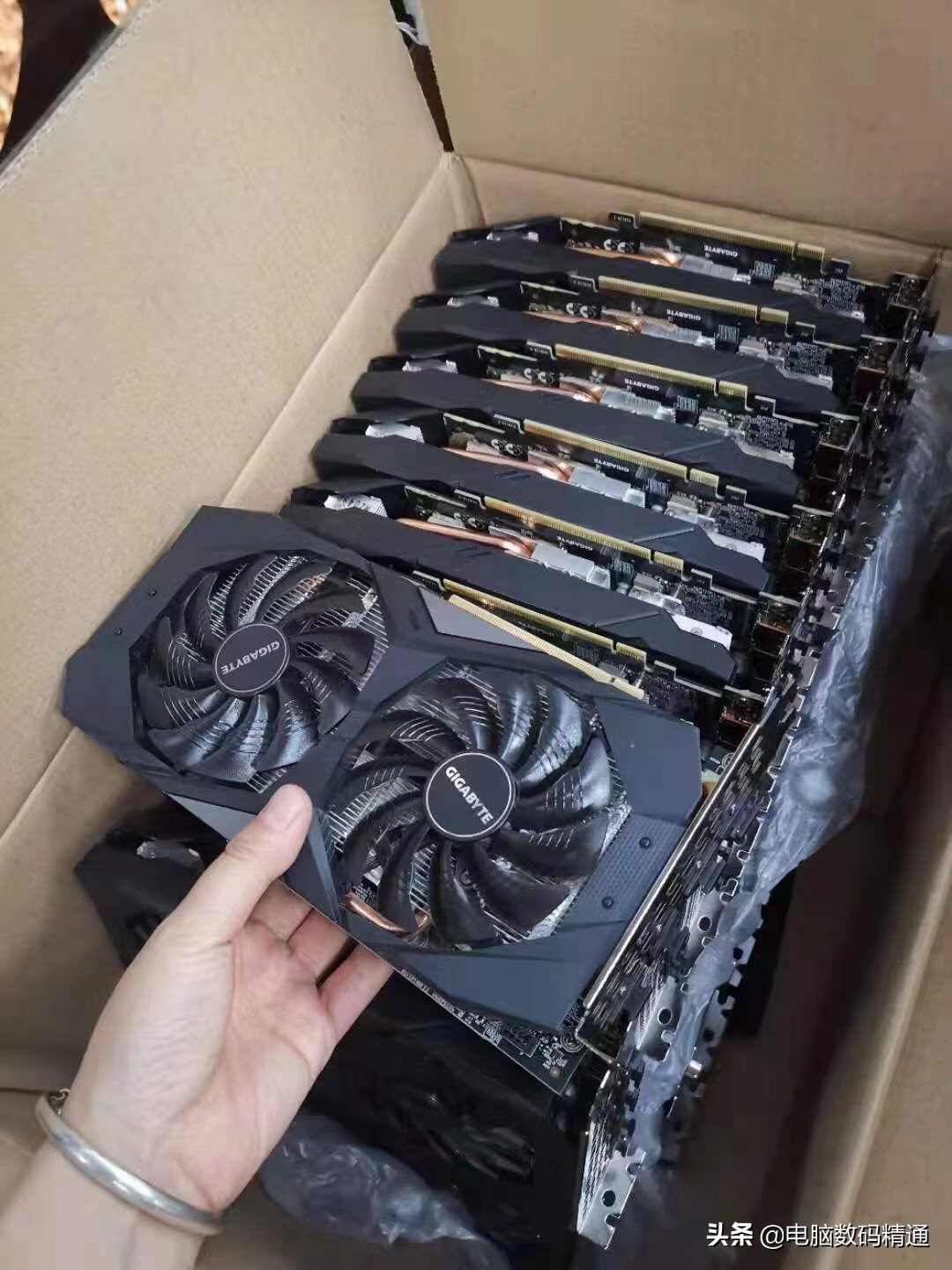 从玩游戏的角度来分析,电脑CPU与显卡哪个更重要?你Get到了吗?