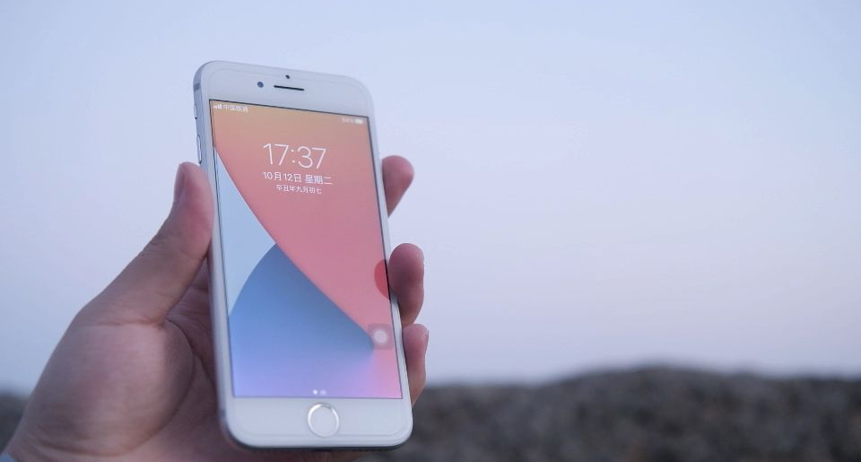 最不起眼的苹果旗舰:iPhone7迟到的评测