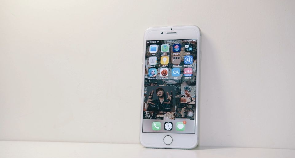最不起眼的苹果旗舰:iPhone7迟到的评测