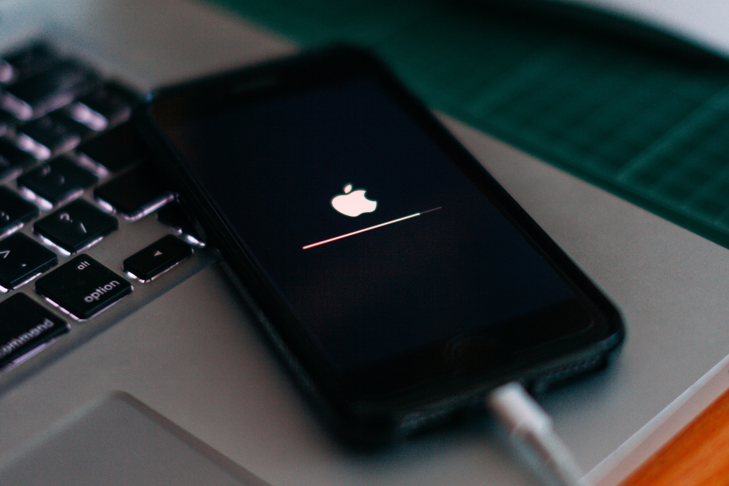 iPhone、Mac升级系统发热续航下降?这是原因和解决方法