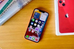 iPhone 13屏幕升级后有没有必要贴膜？iPhone 13屏幕硬度与韧性怎么样？