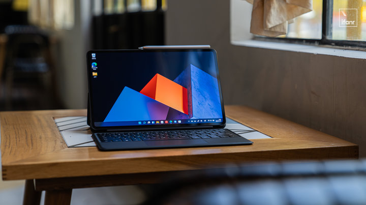 华为 MateBook E 图赏：可变的形态，不变的可靠