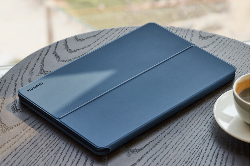 华为 MateBook E 二合一评测：当 MatePad 用上 Windows11 系统