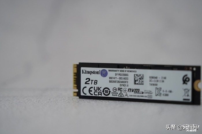 强劲性能 Kingston FURY叛逆者（Renegade）NVMe SSD固态硬盘评测