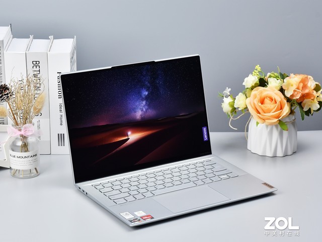 「有料评测」联想YOGA Pro 14s Carbon 2022体验:高端材质打造 精致的1.08KG