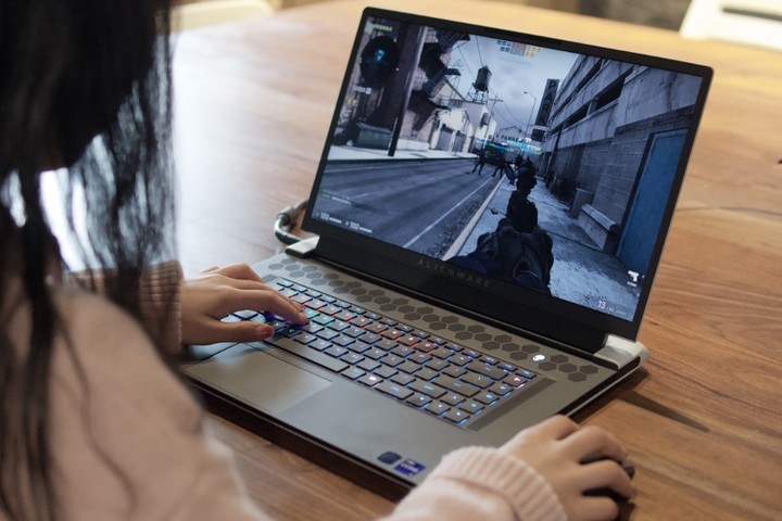 Alienware X 17 体验:外星人想做的,不止是一台游戏本