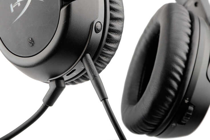 轻量化无线游戏耳机,金士顿HyperX Cloud Flight天箭