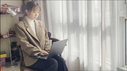 桌面级MX450显卡,广角定制镜头,荣耀MagicBook V 14堪称颜值担当
