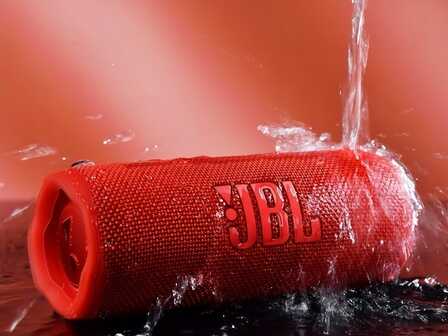 JBL FLIP6音乐万花筒六代评测:全天候靓声进化 音乐依旧澎湃