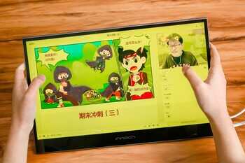 便携显示器也玩美术屏,不止苹果好伴侣,1ms响应玩竞速游戏真香