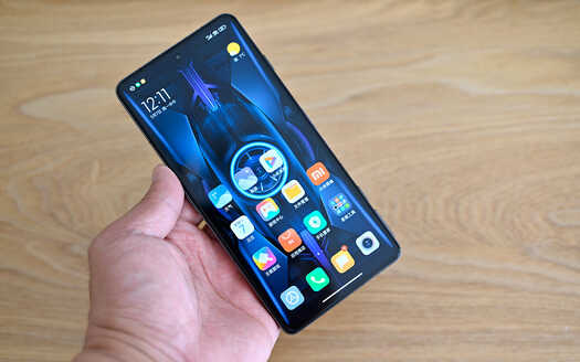 iPhone 13玩游戏跟骁龙8 Gen 1游戏手机比如何?让实际体验来说话