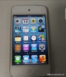 iPod Touch4,让人怀旧的苹果产品!拟物化图标很经典