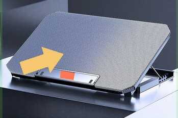 使用笔记本电脑玩游戏,CPU温度达到90℃,正常吗?
