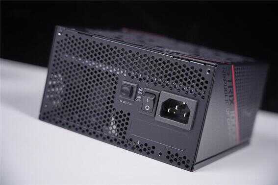 不要犹豫,喜欢就要揽入怀中——华硕 ROG装机分享