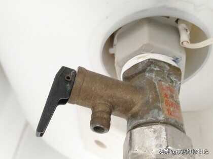 如何更换热水器镁棒,清洗热水器应怎样操作,方法步骤详解