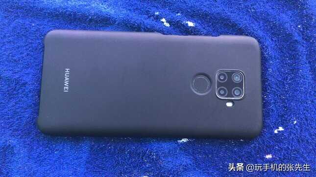 手机屏幕失灵乱跳,该如何修复?看完这点你就明白了