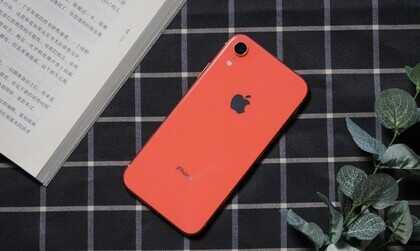 iPhone XR还值得买吗?从6999来到3799,有点心动