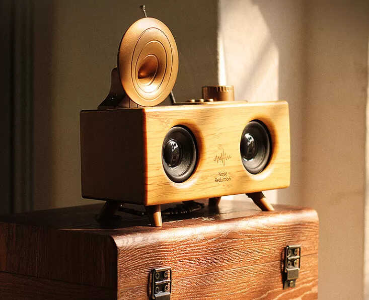 一眼便爱上的复古蓝牙音箱,仿佛可以倾听一个时代的声音