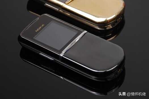 抛弃iPhone,我用诺基亚8800 Sirocco度过了一天