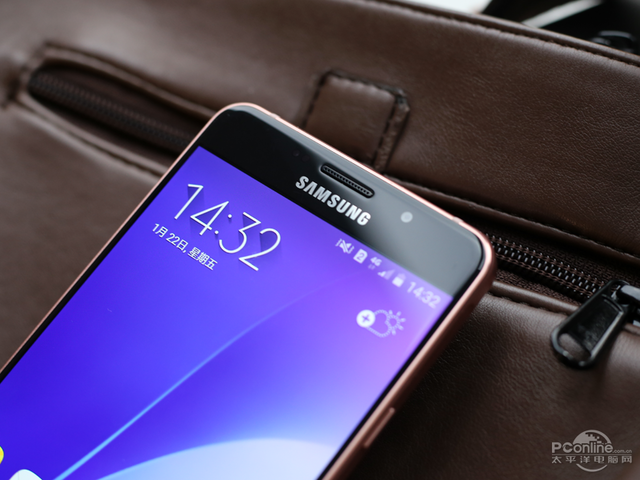 全新Galaxy A7评测:手感和大屏可以兼得?