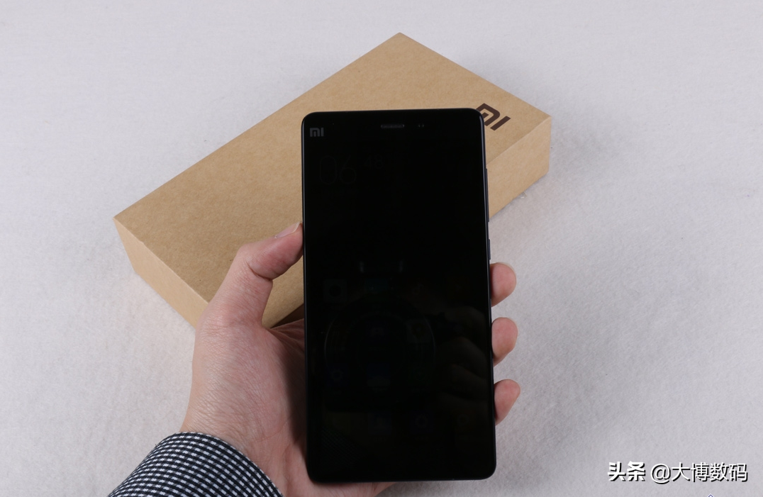 小米note顶配仅200多,HiFi+2K屏,影音备用还不错