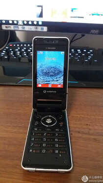 日系手机曾经的巅峰之作——夏普 V903SH 手机