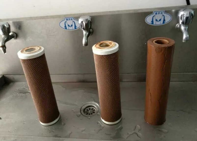 净水器滤芯多久更换一次?别傻傻被谣言忽悠,看清内幕才懂套路深