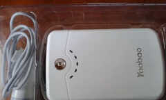 移动充电器怎么用(手机充电宝充电方法)