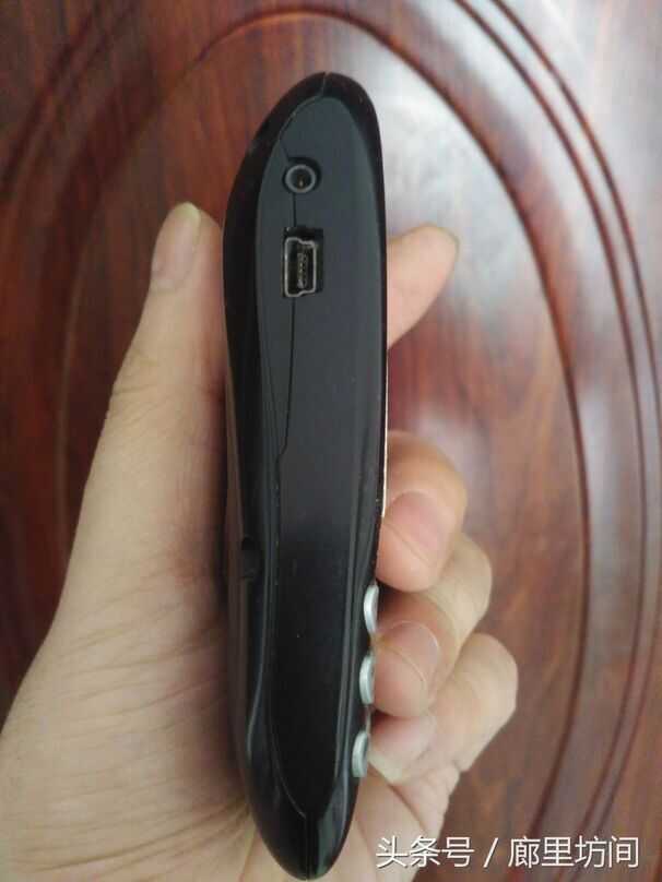 昔日经典 我的第一款智能手机-黑莓7290