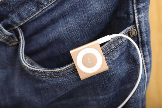 iPod shuffle 4评测,那款被称为苹果史上最纯粹的播放器
