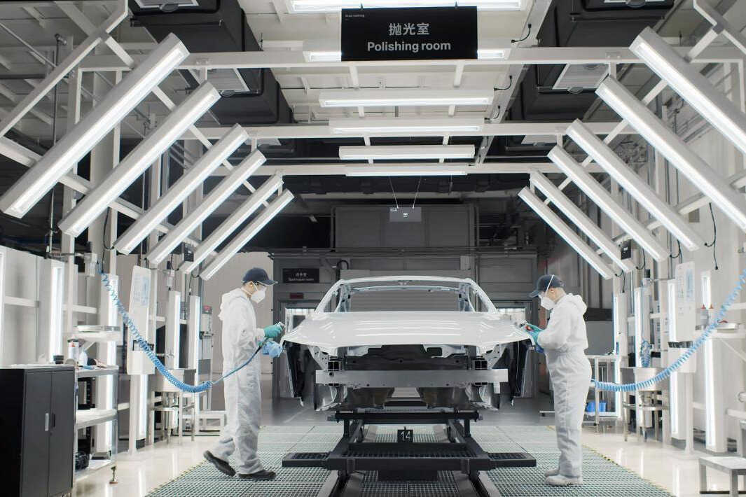 可选奥林斯避震、布雷博刹车,极星2让Model 3突然不香了