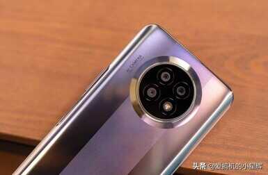 荣耀X20跌至1268元了,66W快充+6400万三摄,还值得买吗?