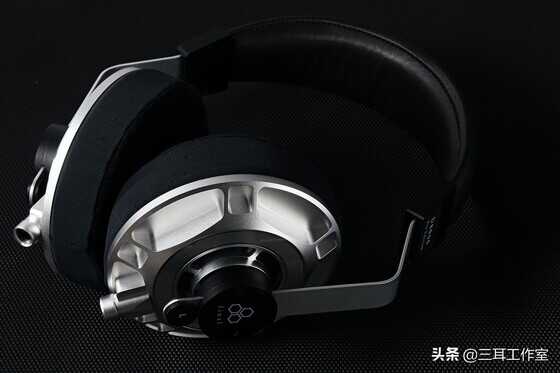 要在监听领域叫板STAX,D8000 Pro除了声音还有别的优点吗?