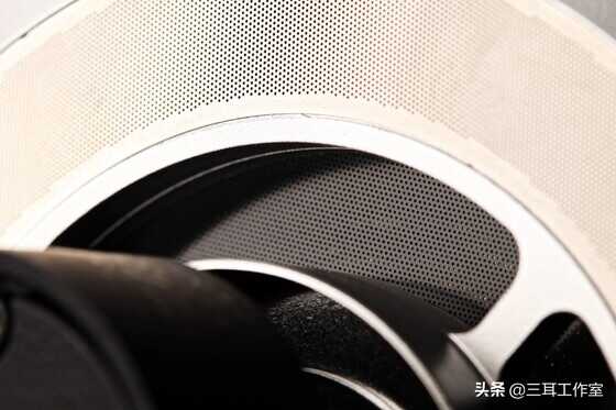 要在监听领域叫板STAX,D8000 Pro除了声音还有别的优点吗?