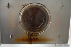 海尔吸油烟机的清洗方法(原来清洗油污不用这么费力)