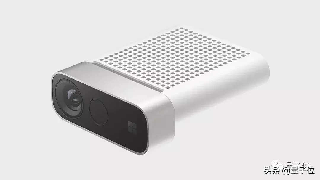 微软推出AR眼镜Hololens二代:支持语音交互,售价2万4