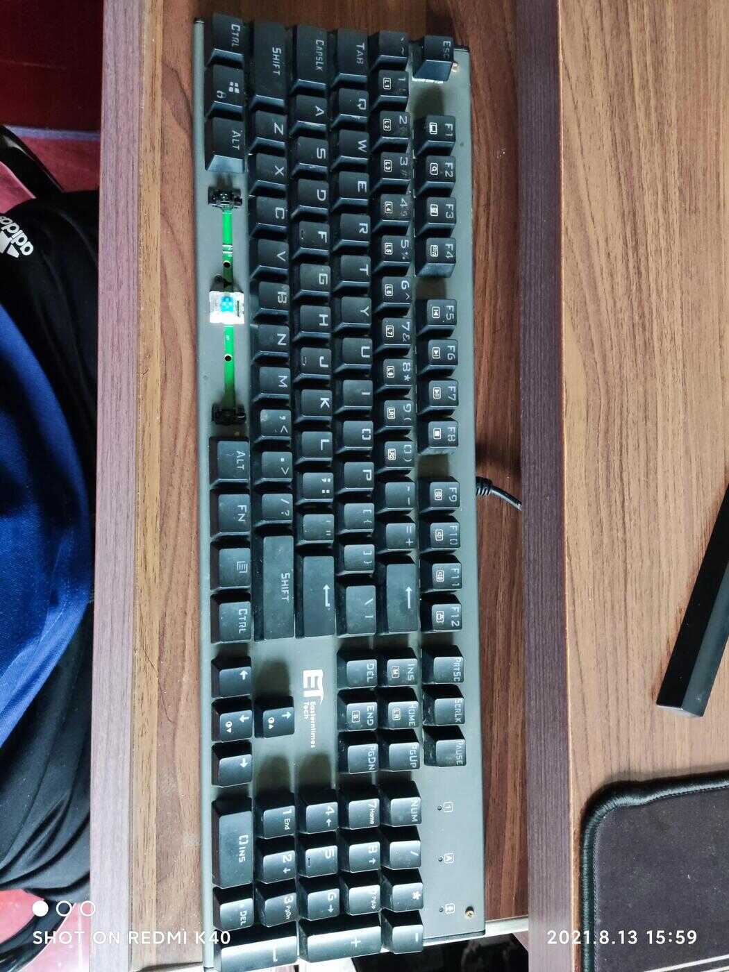 更换机械键盘按键,彻底解决按键失灵问题,狠简单