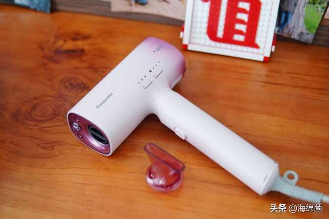 松下新品吹风机NA0H实测:水润干发新体验,是时候换个新吹风机了