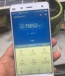 小米一代神机!骁龙801性能坚挺!如今还能当个备用机