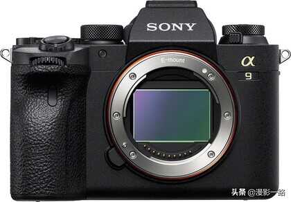 对比A9和A9 II,到底第二代索尼旗舰微单相机有什么变化?