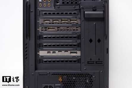 AORUS Model X 台式机图赏:炫酷水冷 RGB,扎实做工高端机