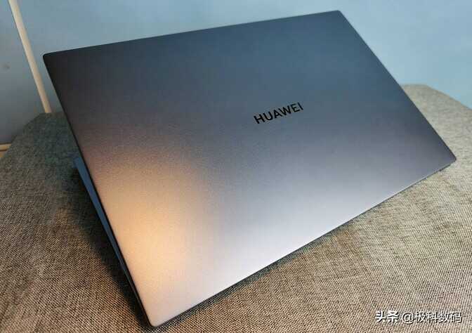 华为MateBook D 14 2022款笔记本使用体验,优点不足很明显