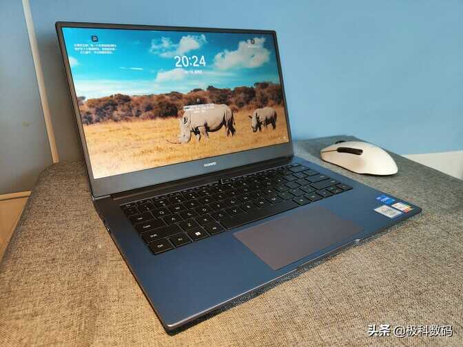 华为MateBook D 14 2022款笔记本使用体验,优点不足很明显